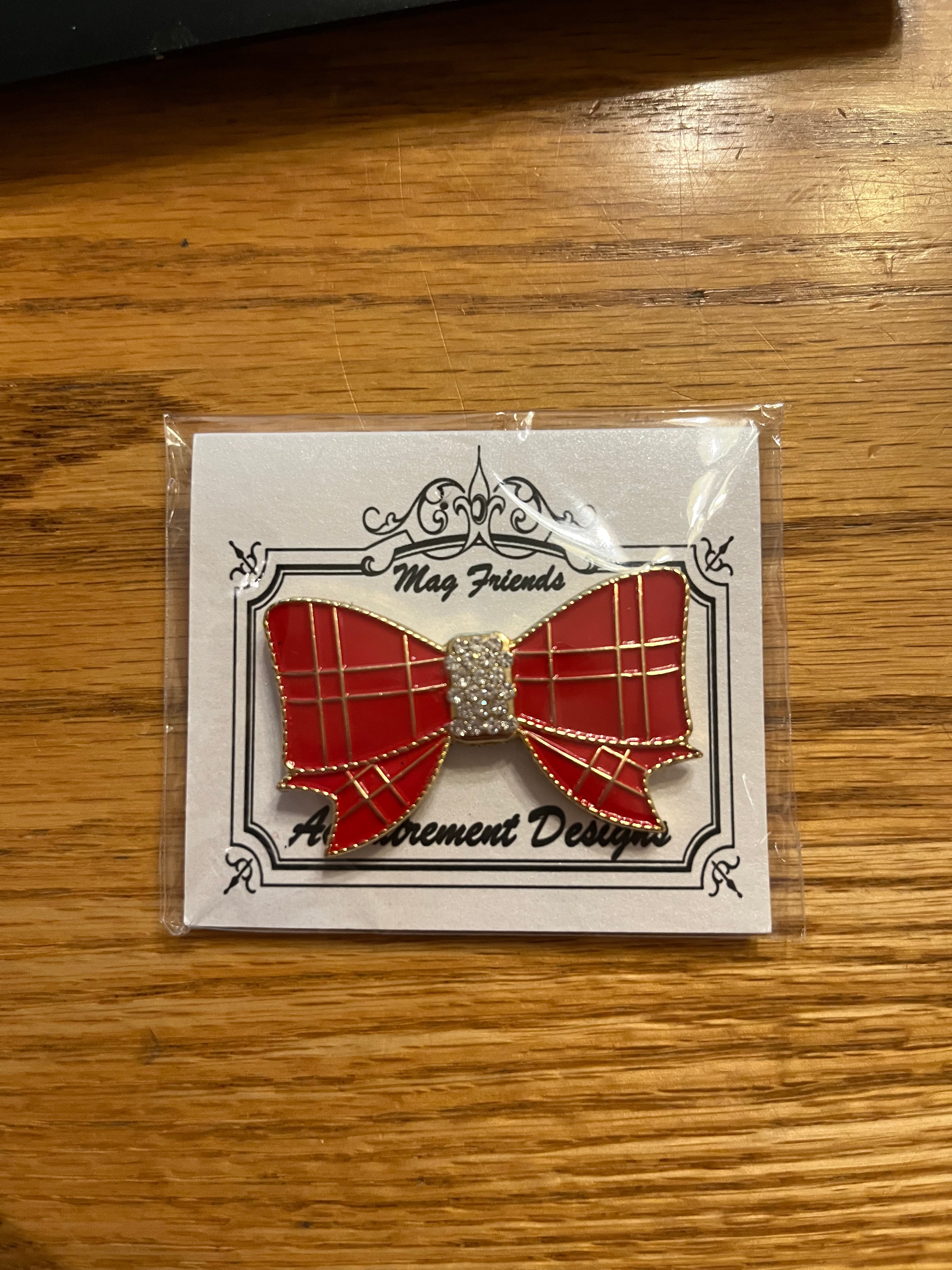 Red Bow Needle Minder Magnet
