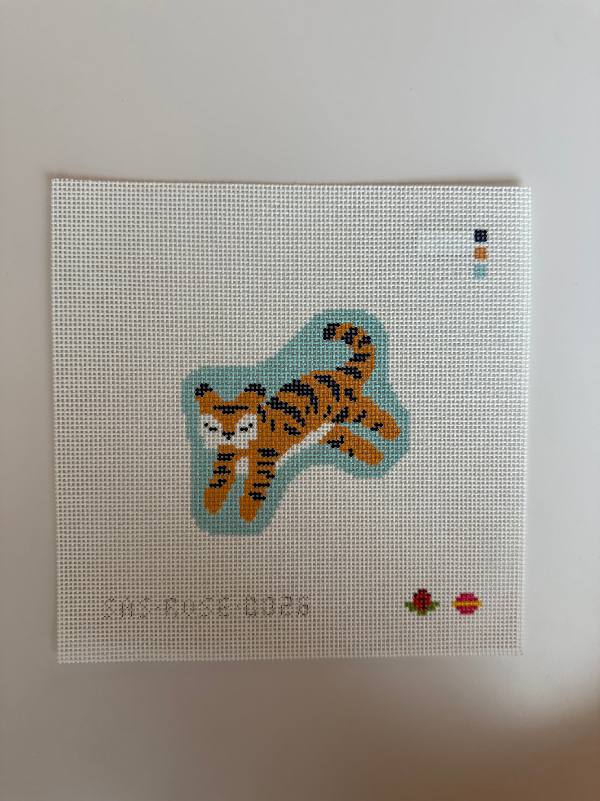 SAS-ROSE-0026 Leaping Tiger Ornament - MKT
