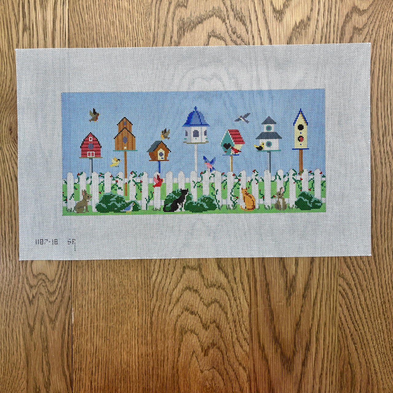 SR1187-18 Birdhouse Garden - 18 mesh - TS