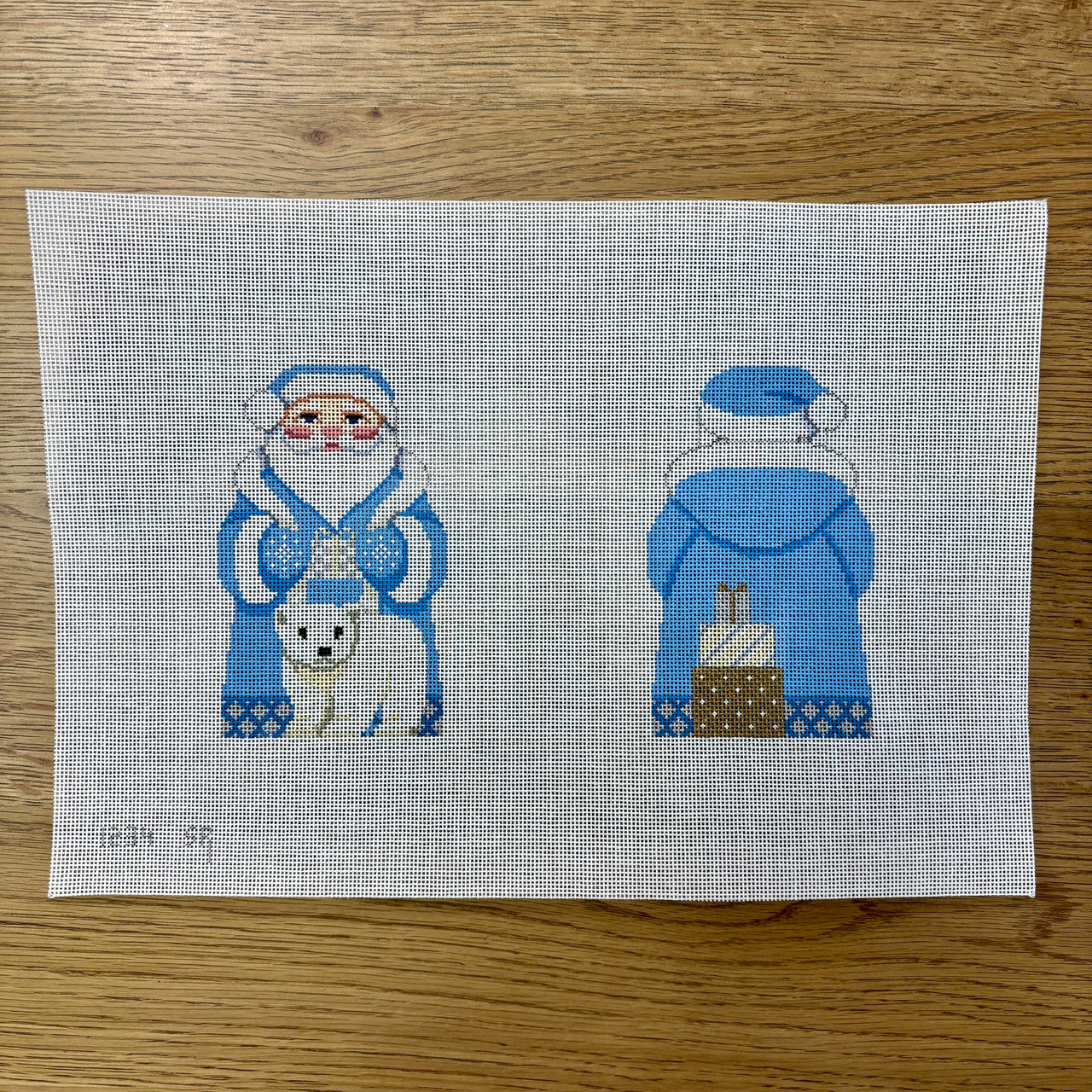 SR1234 Arctic Santa, Polar Bear, 2 Sided - 18 mesh - TS