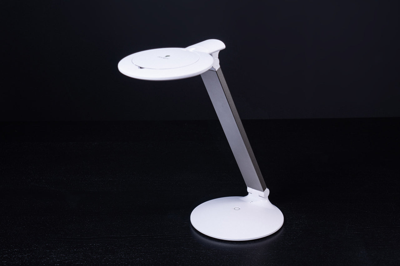 Halo Go 2 - rechargeable magnifying lamp for needlepoint