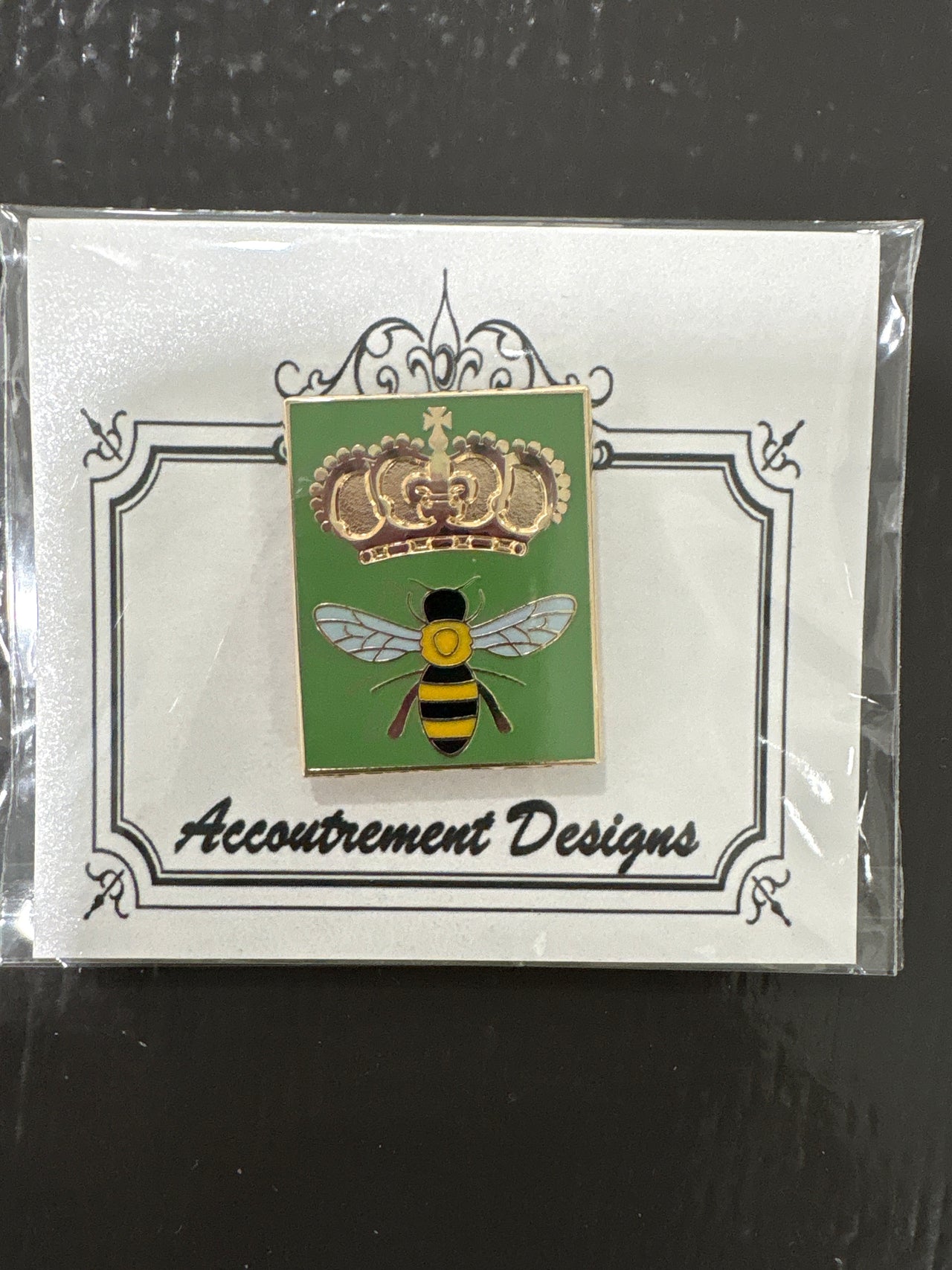 Queen Bee Mag Friend Needleminder