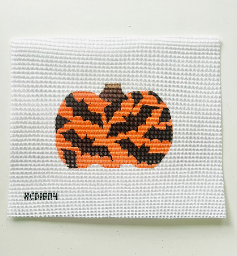 KCD1804 Pumpkin with Bats - TS