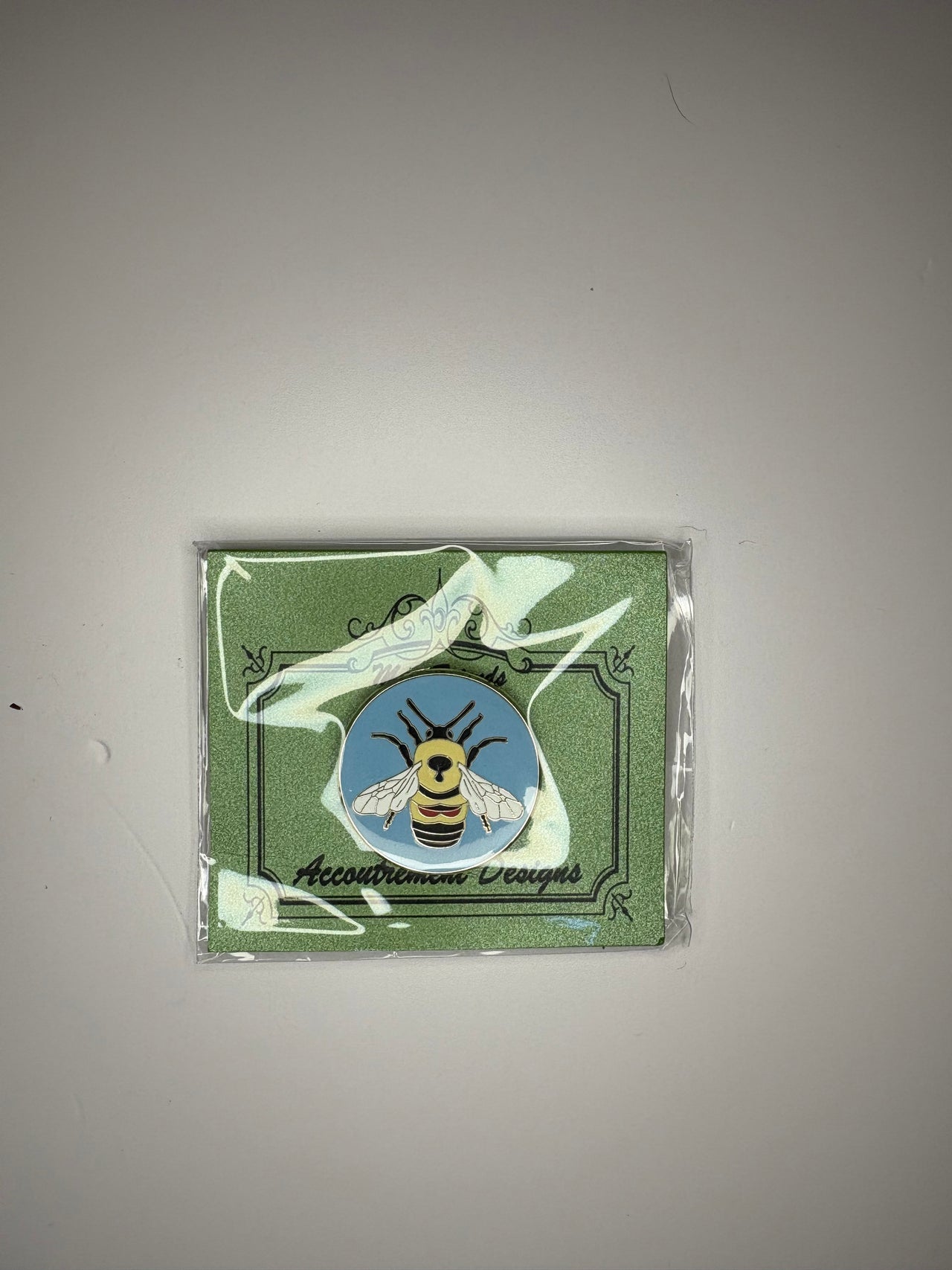 Bee on Blue Needleminder Mag Friend