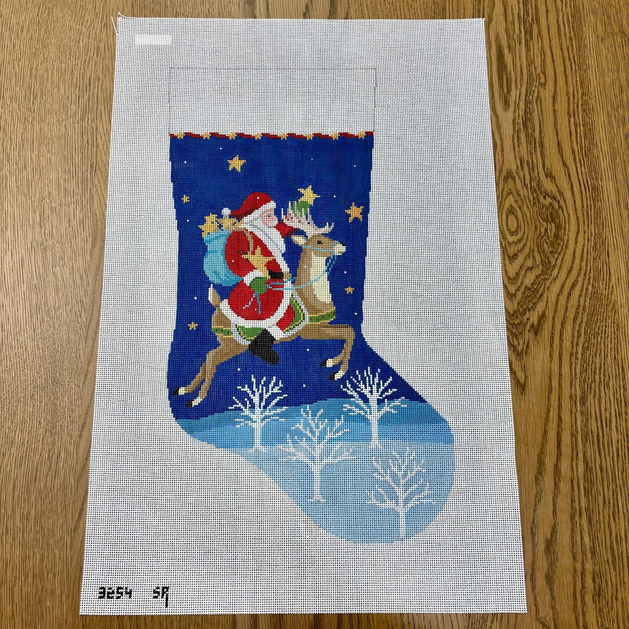 SR3254 Santa Collecting Stars, Stocking - TS