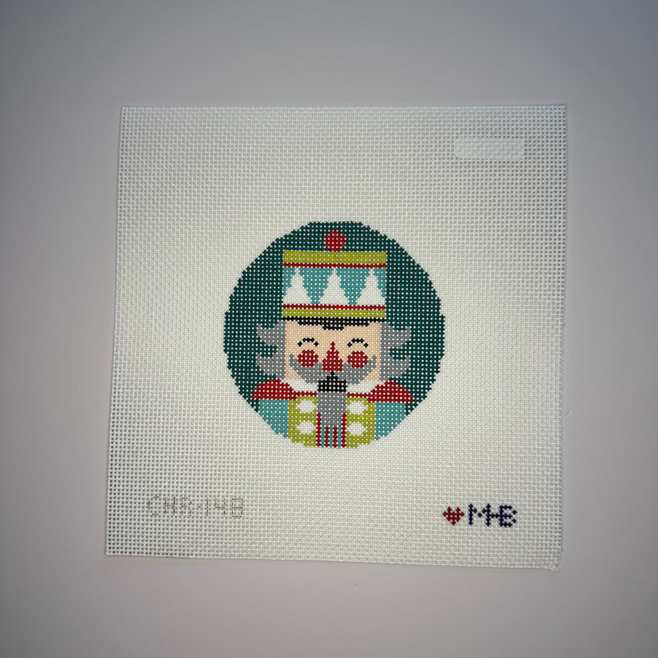 CHR-148 Nutrcracker Iggy Round