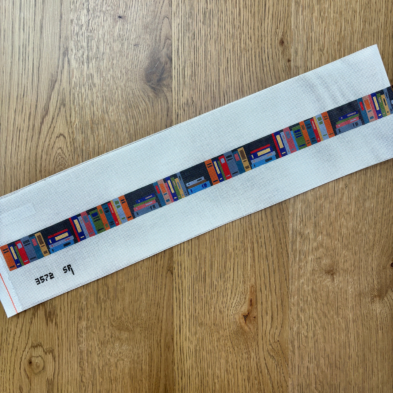 SR3572 Books On A Shelf, Belt - 18 mesh - TS