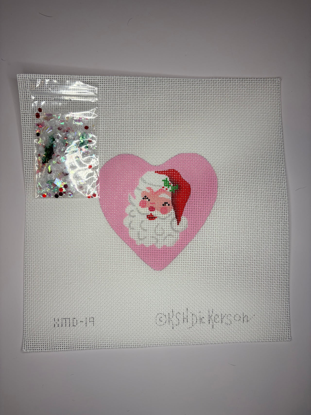 OMD-19 Vintage Santa on Pink with Glitter and Heart Dome