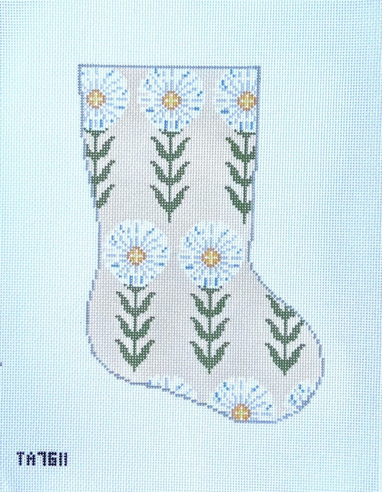 TA7611 Daisy on Sand Midsize Stocking - TS