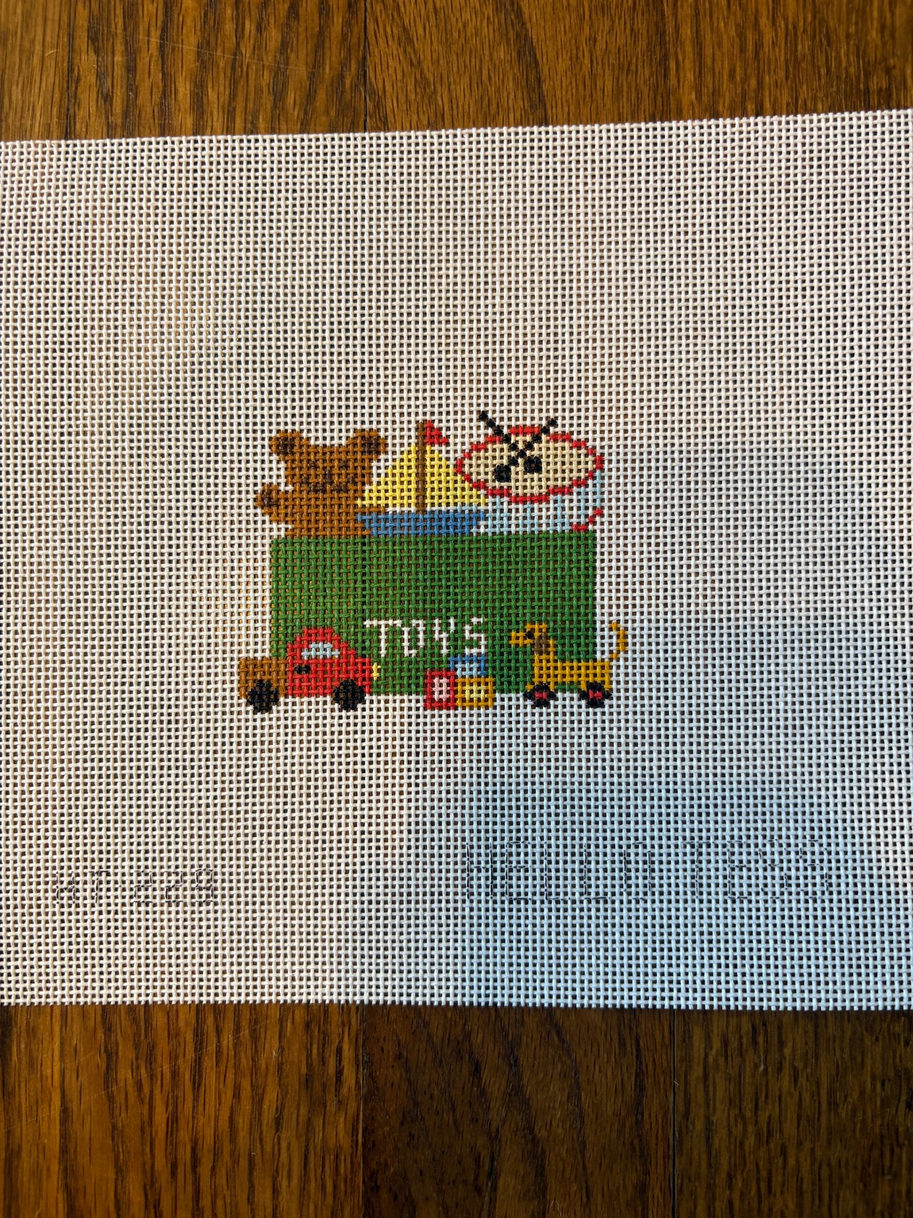 HT229 Green Toy Chest