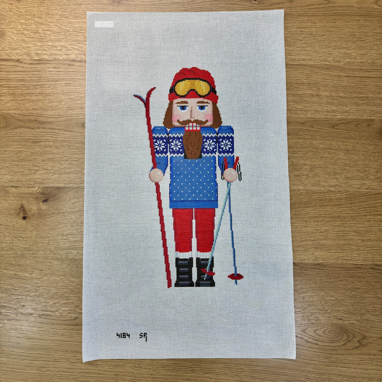 SR4184 Nutcracker, Skier, 18"  Stand-up - 13 mesh - TS