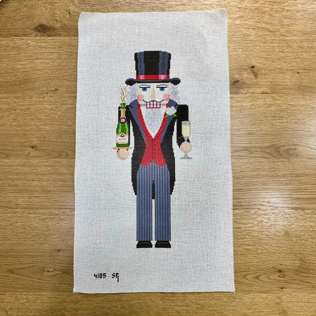 SR4185 Nutcracker, Champagne, 18"  Stand-up - 13 mesh - TS