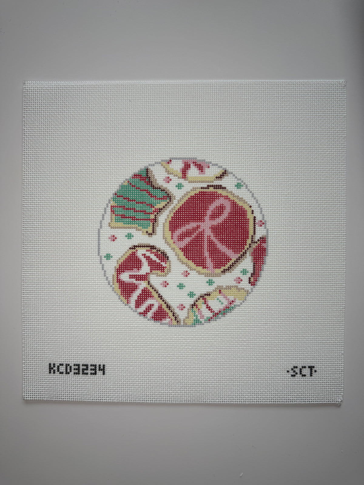 KCD3234 Christmas Cookies Round - MKT