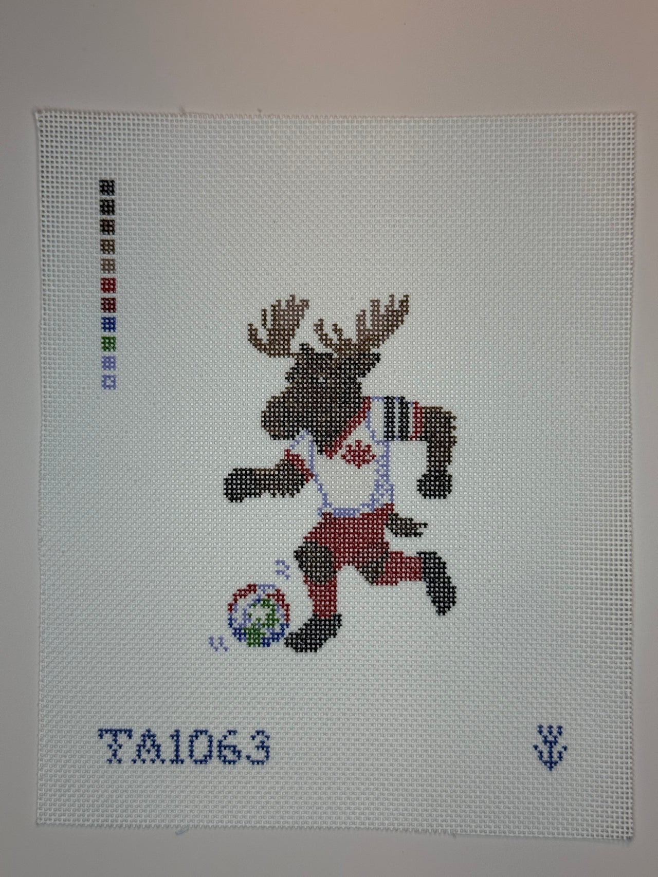 TA1063 Moose Soccer Player - MKT