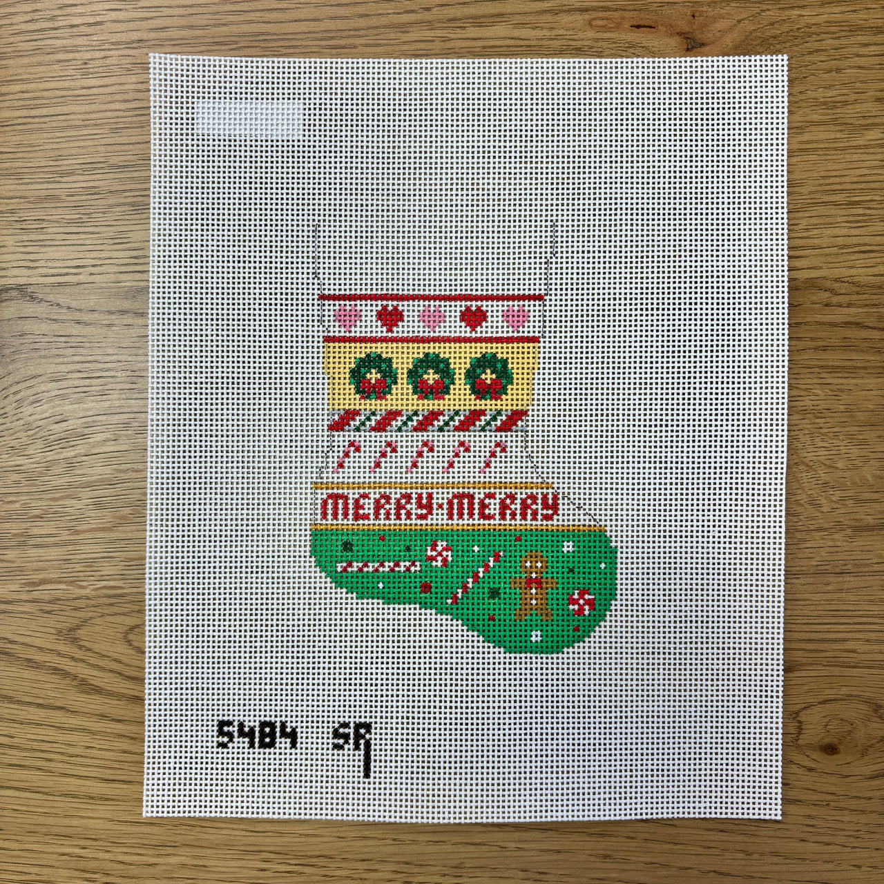 SR5484 Wreath and Candy Stripe - Mini Stocking - TS