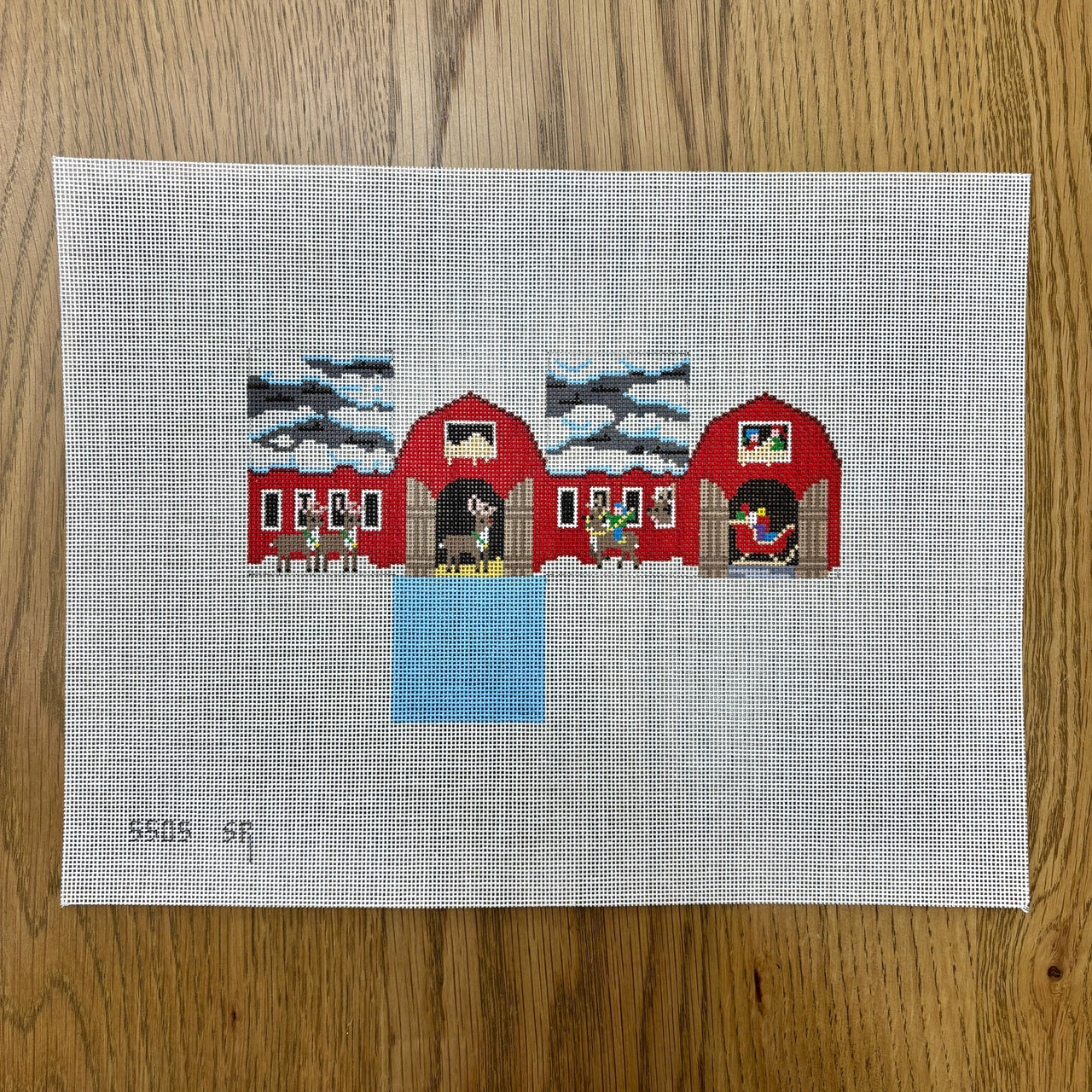 SR5505-18 Reindeer Barn, Mini House - 18 mesh - TS