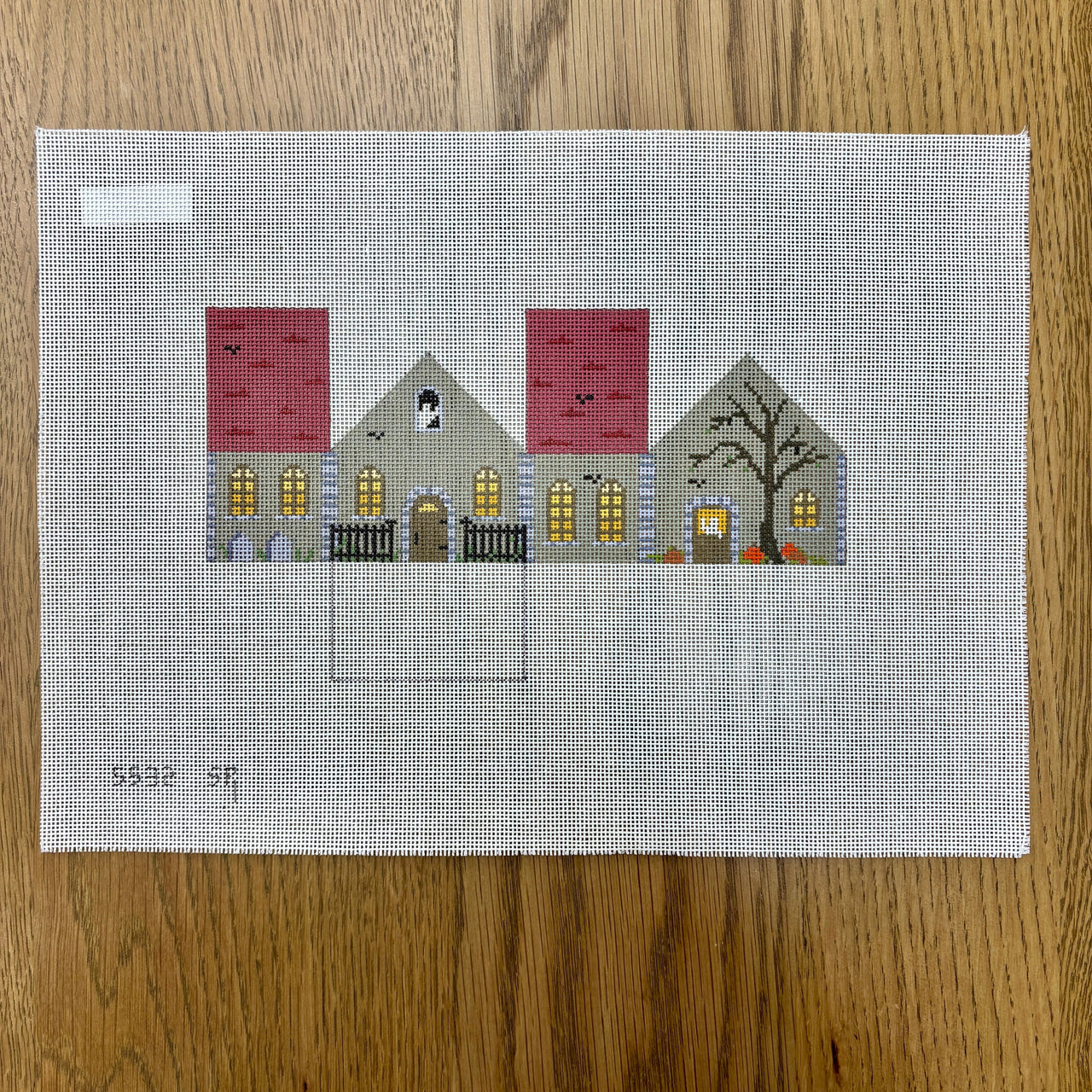 SR5532 Halloween House, Mini House - 18 mesh - TS