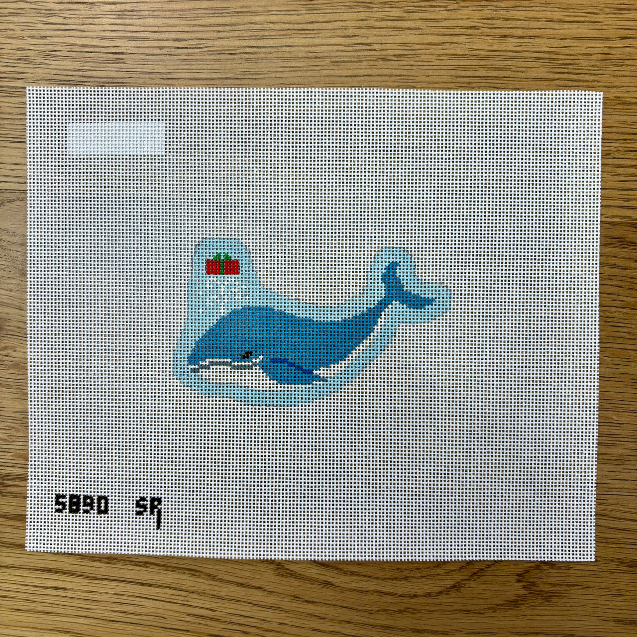 SR5890 Whale Spouting Present - TS