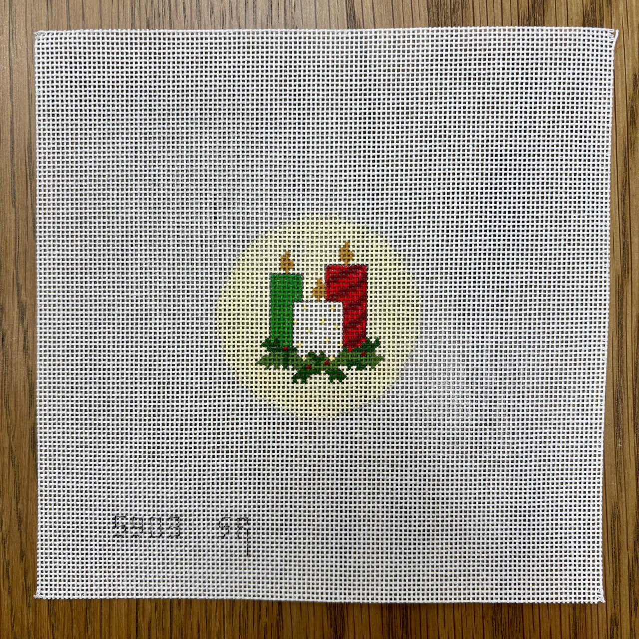 SR5903 Christmas Candles, 2.5" Round - TS