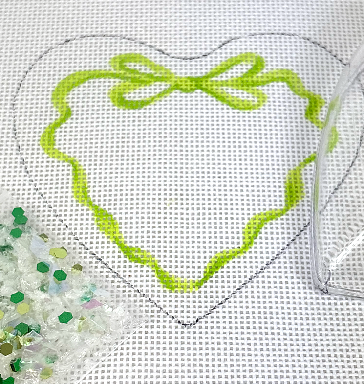 OMD-60 Heart Mini w/Clear Dome Cover & Confetti - Lime Ribbon with Monogram Space