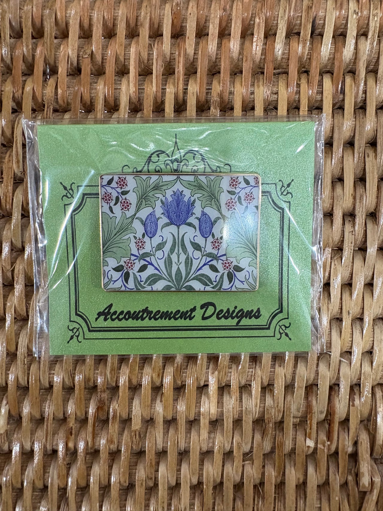 William Morris Blue Tulips Needleminder Mag Friend