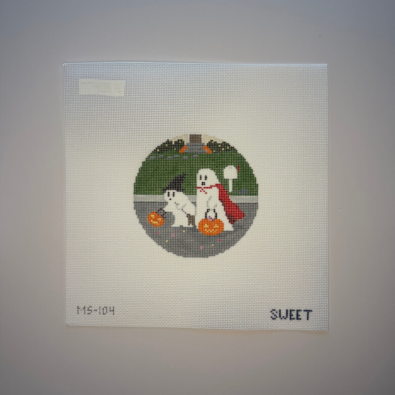 MS-104 Trick or Treating Ghosts