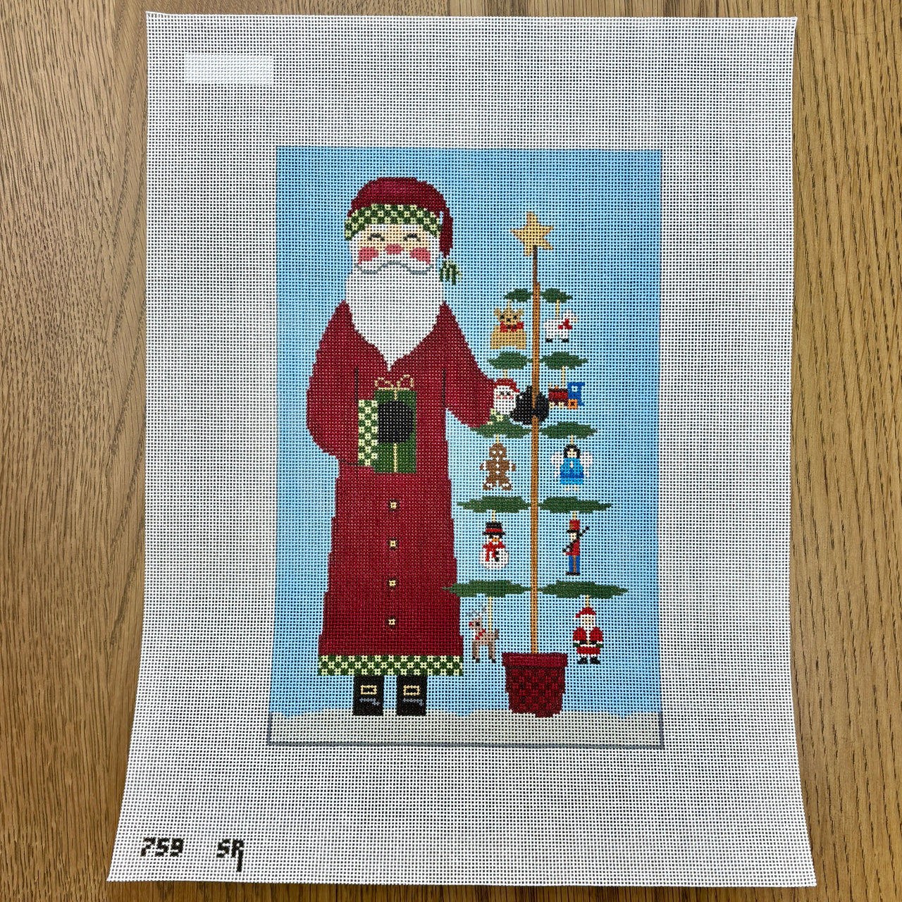 SR0759 Santa with  Toy Tree - 18 mesh - TS
