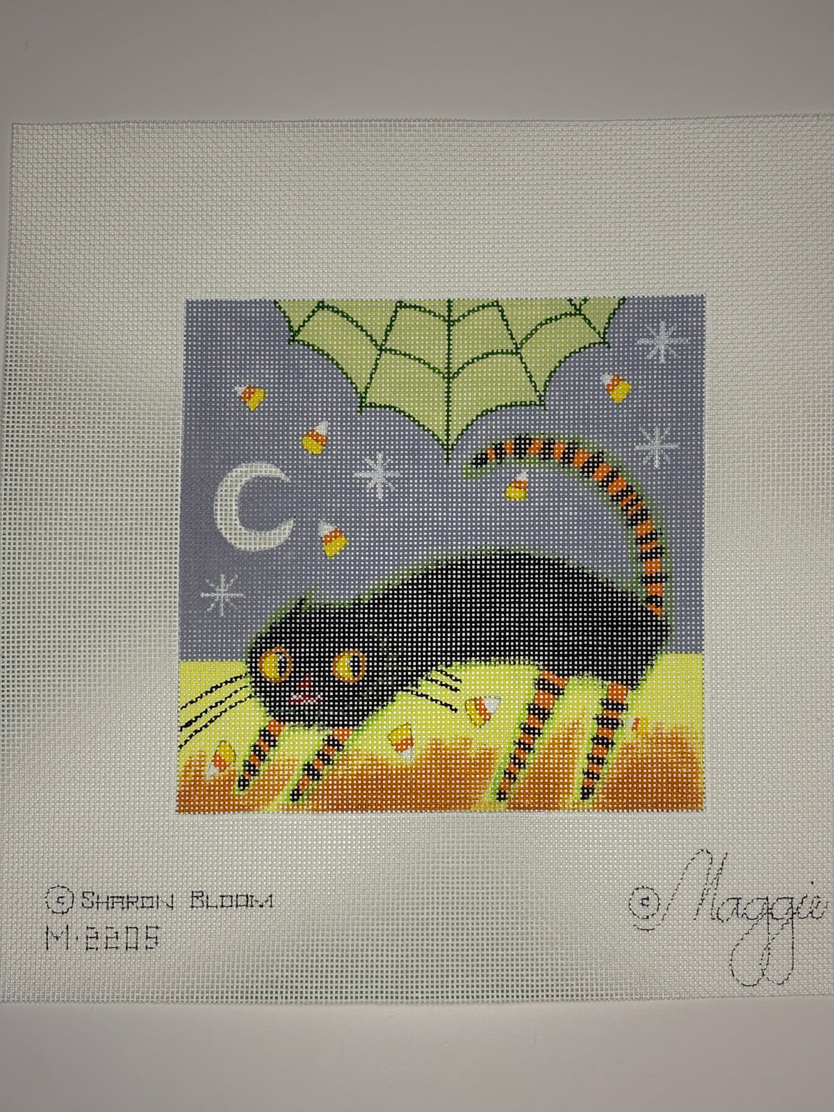 M-2205 Black Cat with Candy Corn - MKT2