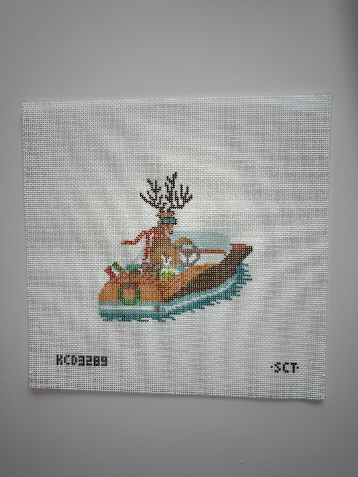 KCD3289 Dolce Vita Wooden Boat Club Reindeer - MKT