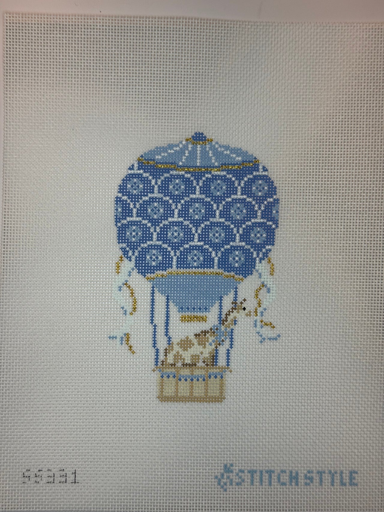 Light Blue Hot Air Balloon with Giraffe SS331 - MKT