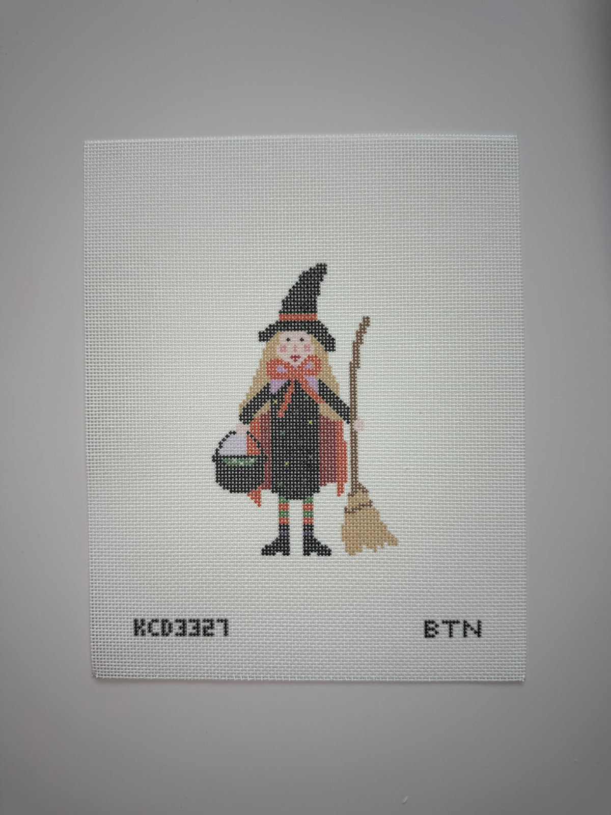 KCD3327 Spooky Witch - MKT