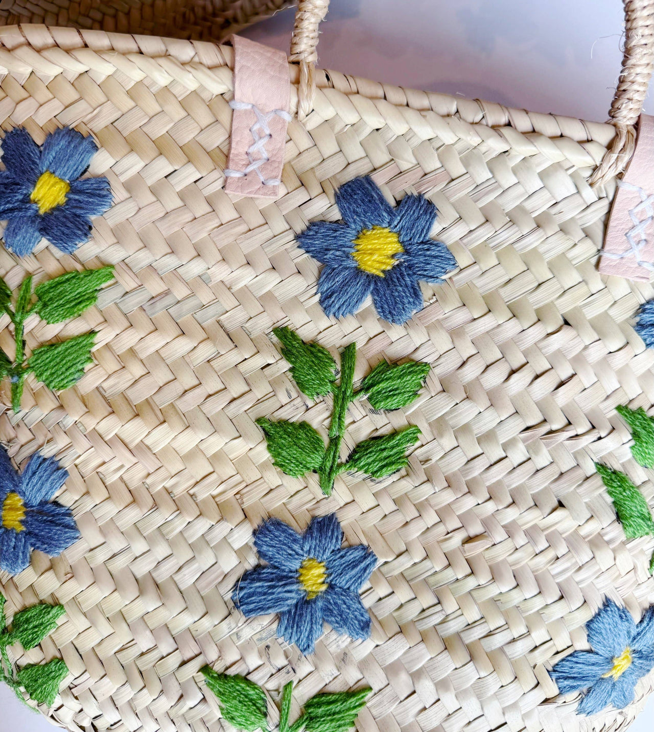 Floral Embroidered Straw Tote Bag – Straw Bag Summer Style