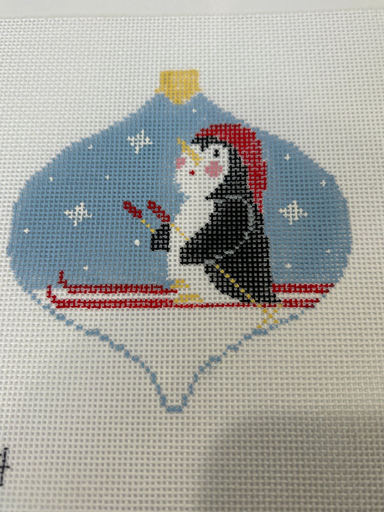 CO254 Skiing Penguin Bauble - TS