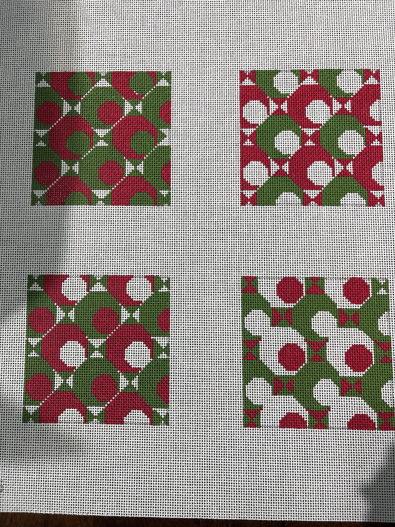 23-266 Funky Olive Coasters set of 4  - TS