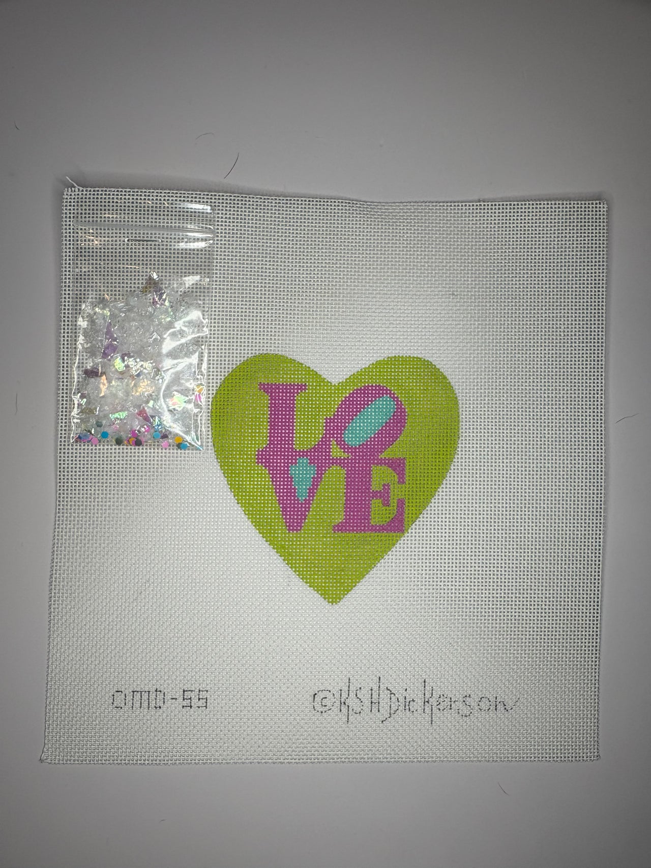 OMD-55 LOVE Heart with Glitter and Heart Dome