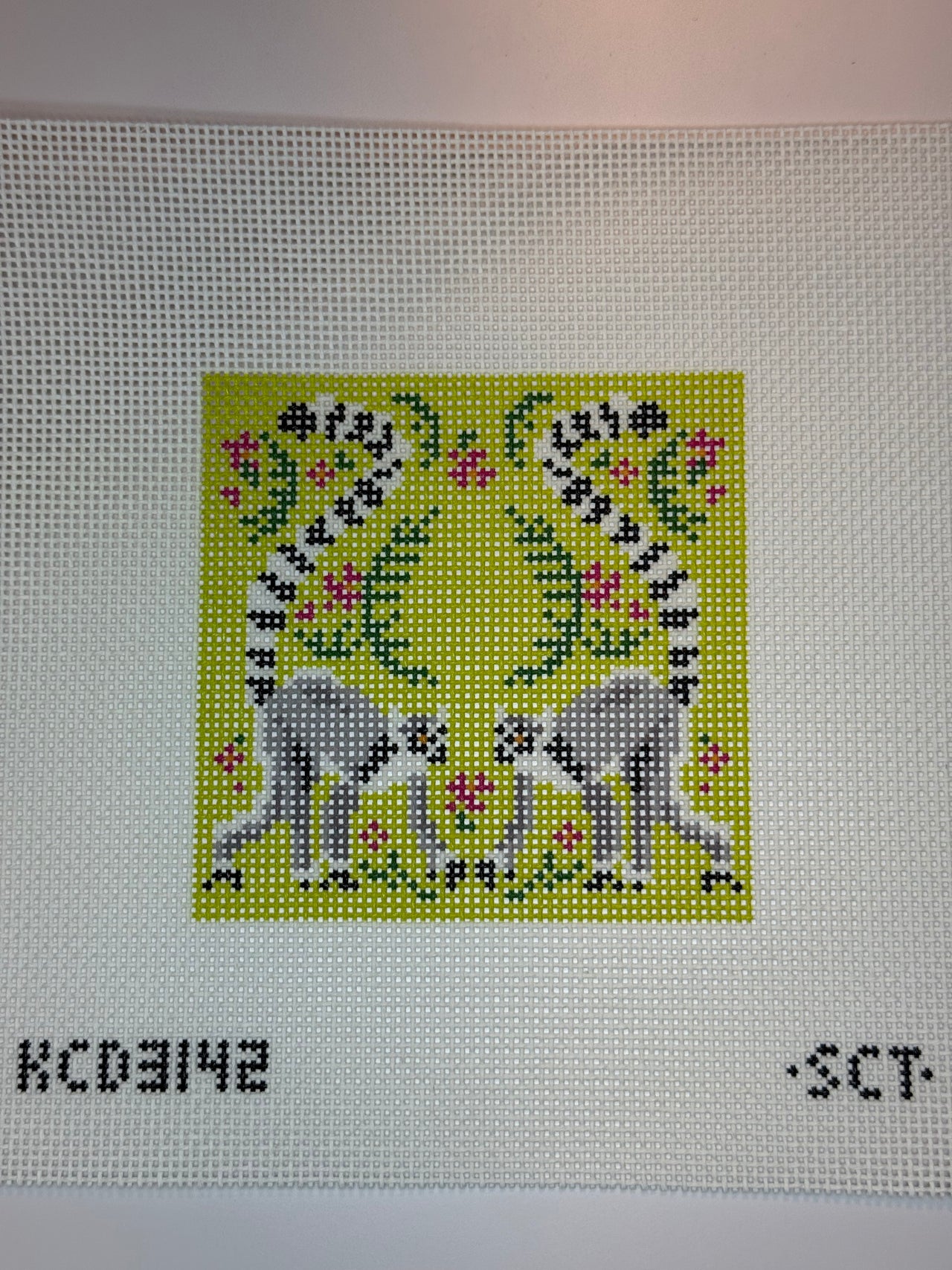 KCD3142 Tropical Lemur Square - MKT