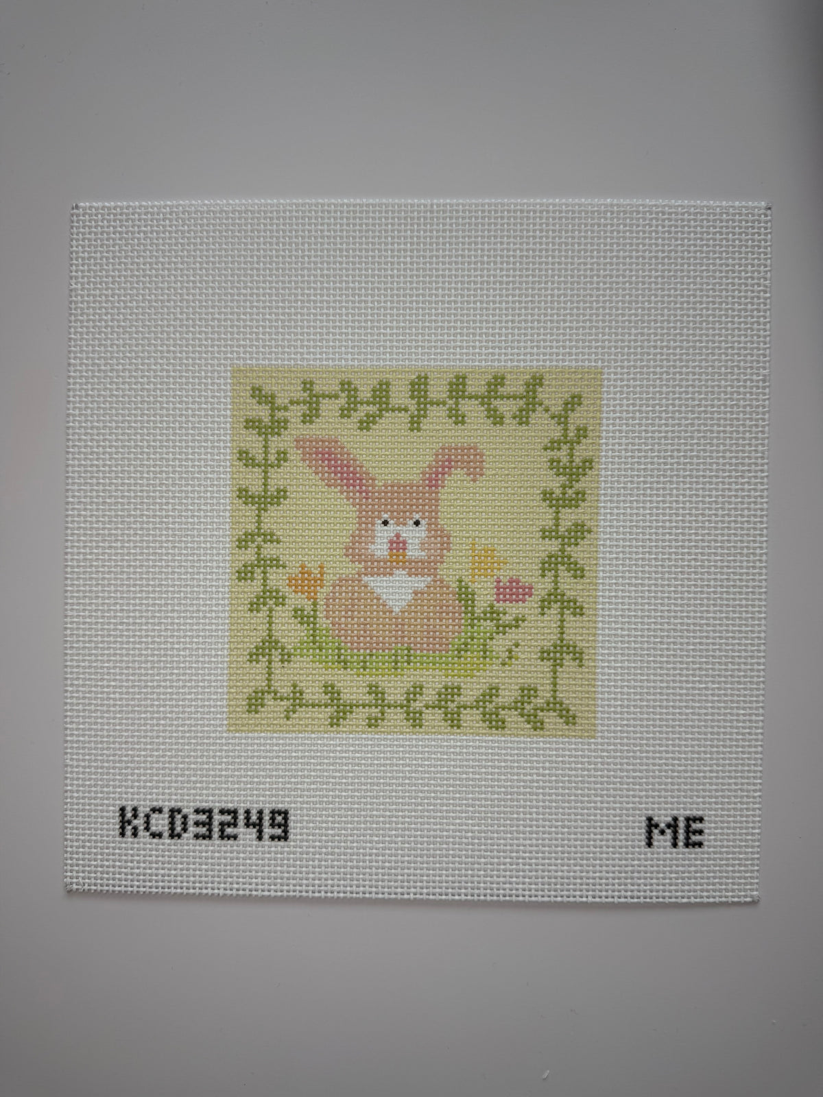 KCD3249 Bunny Square - MKT