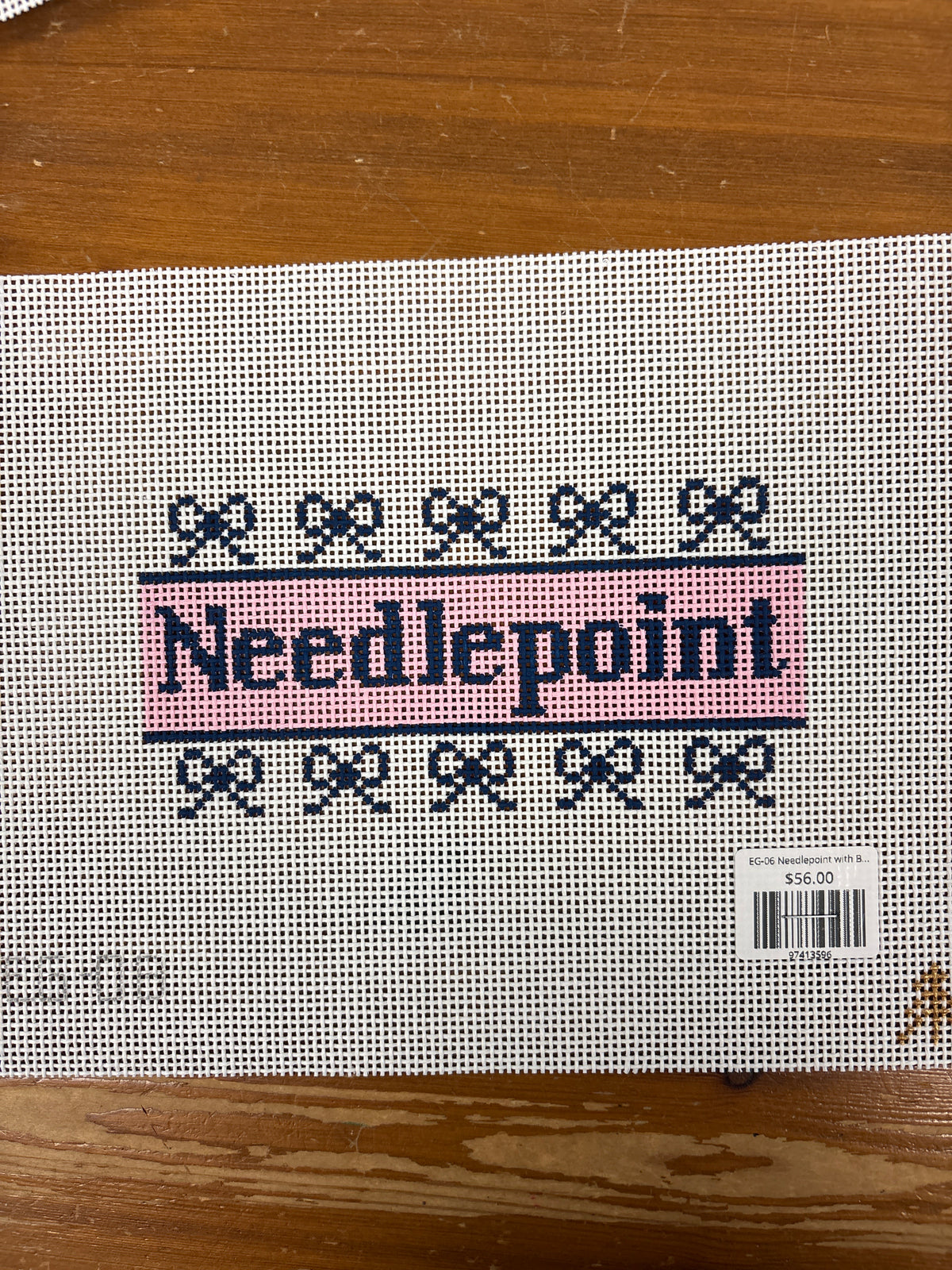 EG-06 Needlepoint with Bows