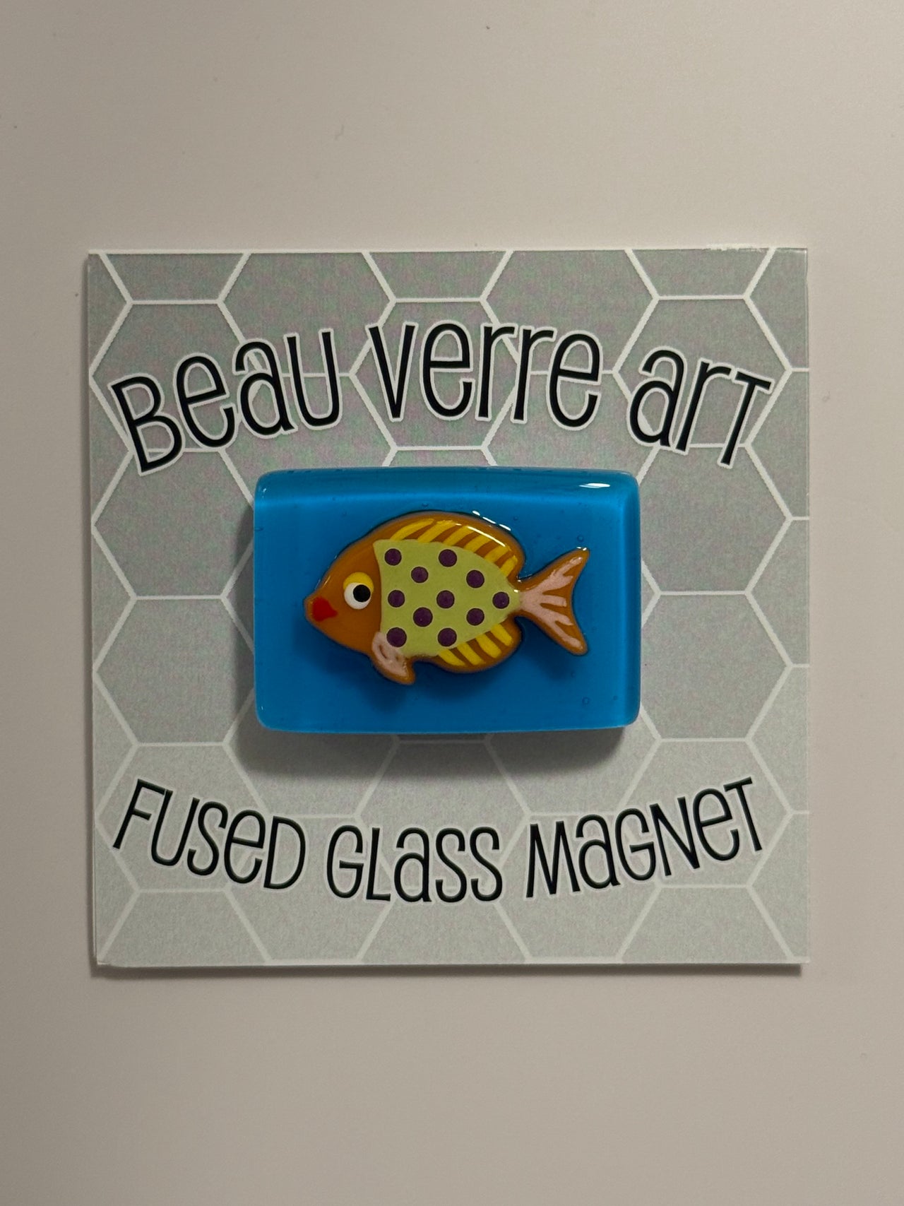 Funky Fish Fused Glass Needleminder - MKT