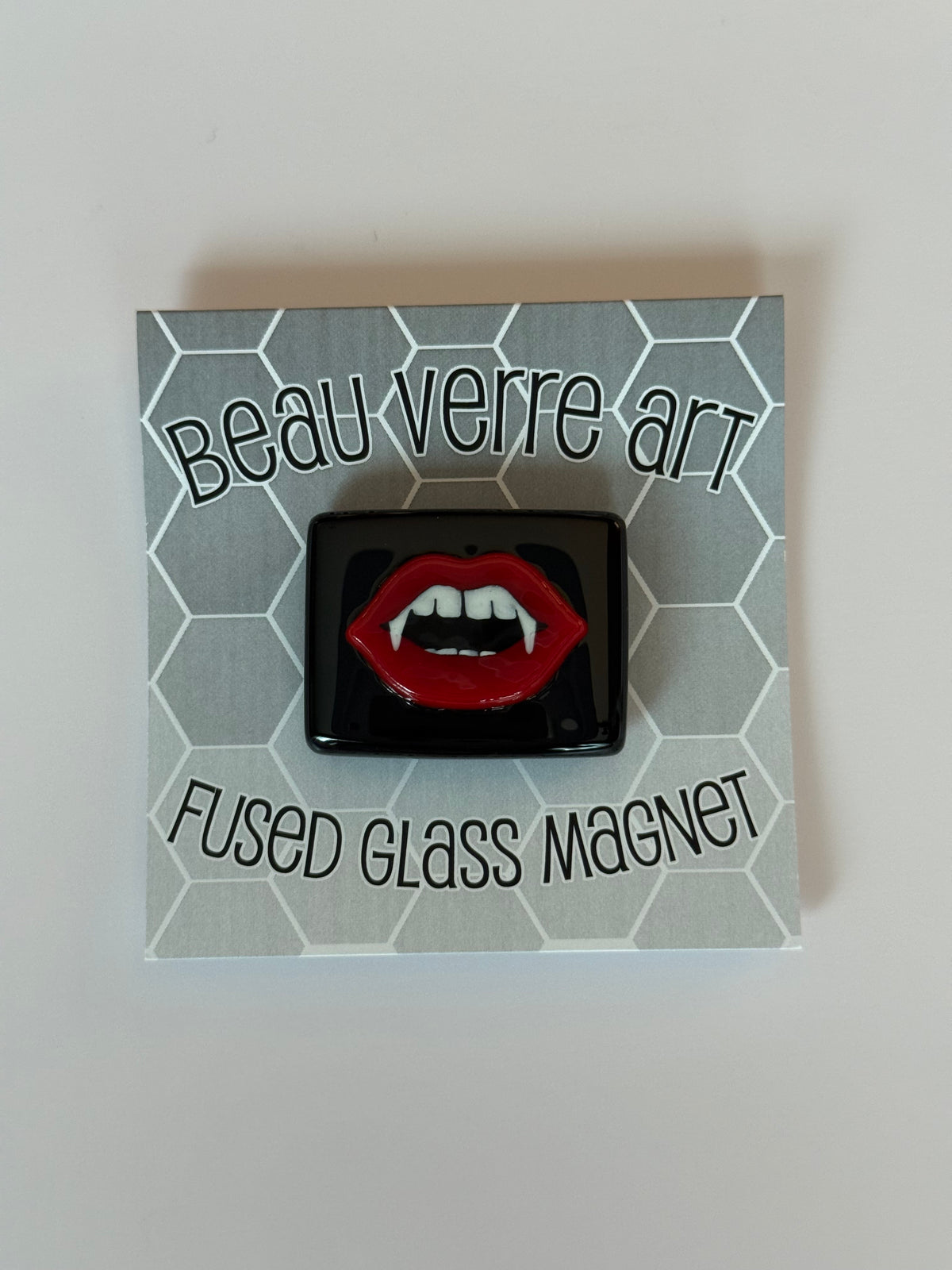 Vampire Teeth Fused Glass Needleminder - MKT