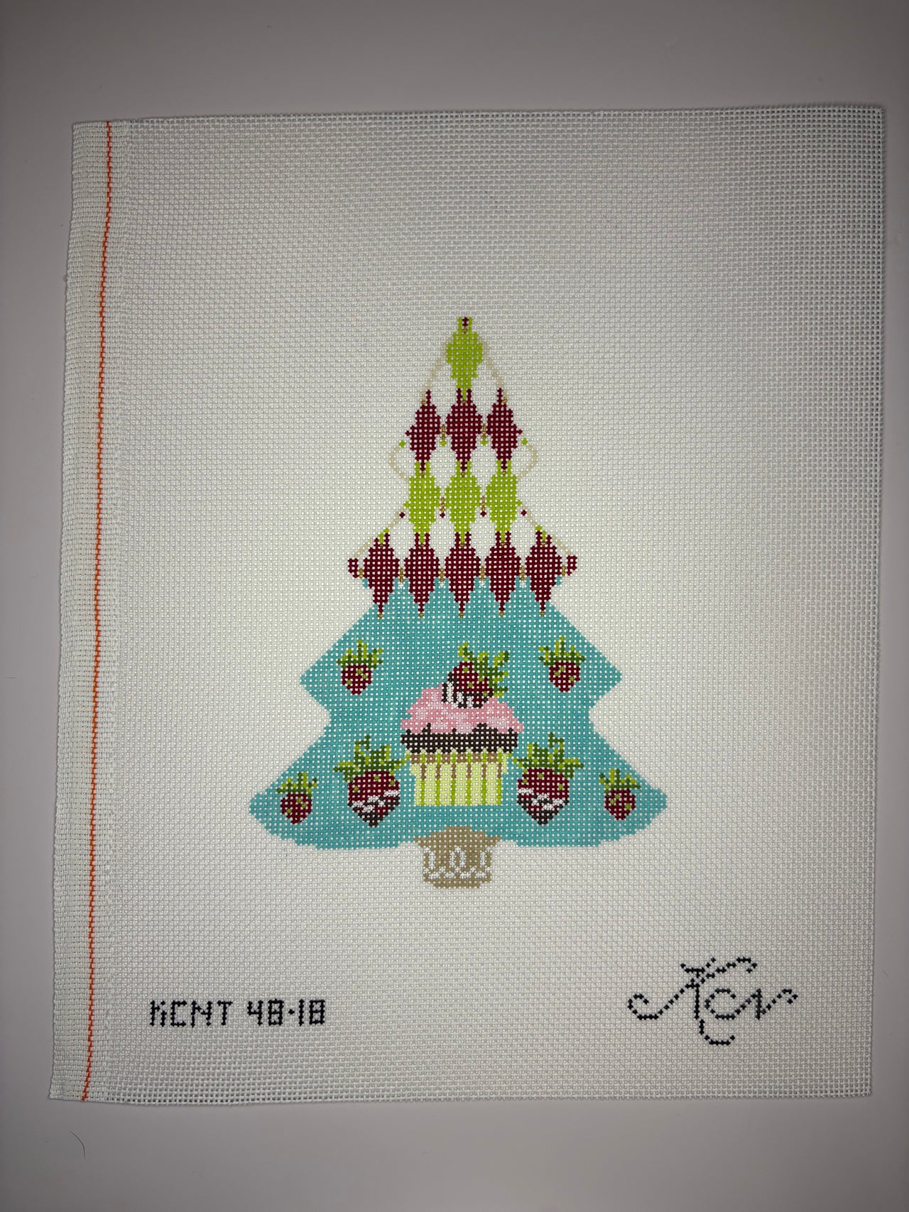 KC-KCNT48-18 Strawberry Treats Tree and Stitch Guide