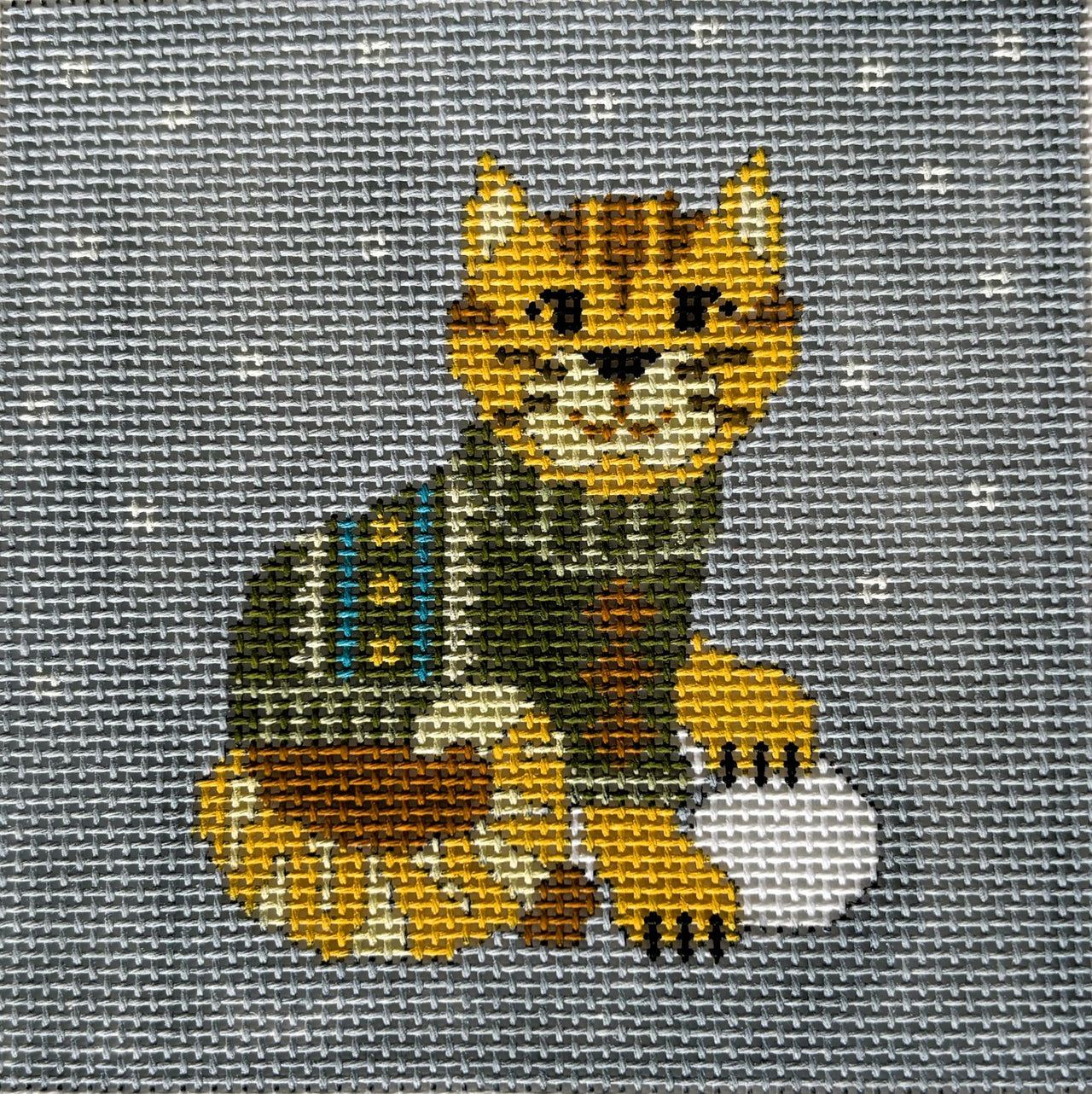 CL-2518 Cat & Snowball Ornament - MKT3