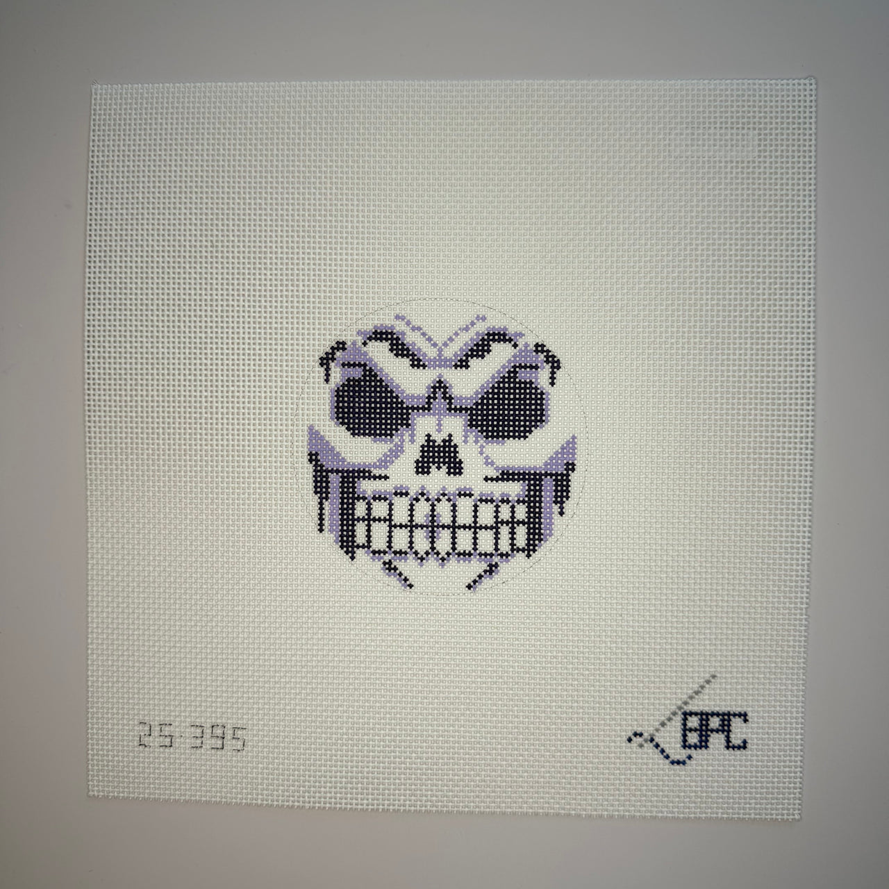 25-395 Halloween Skull