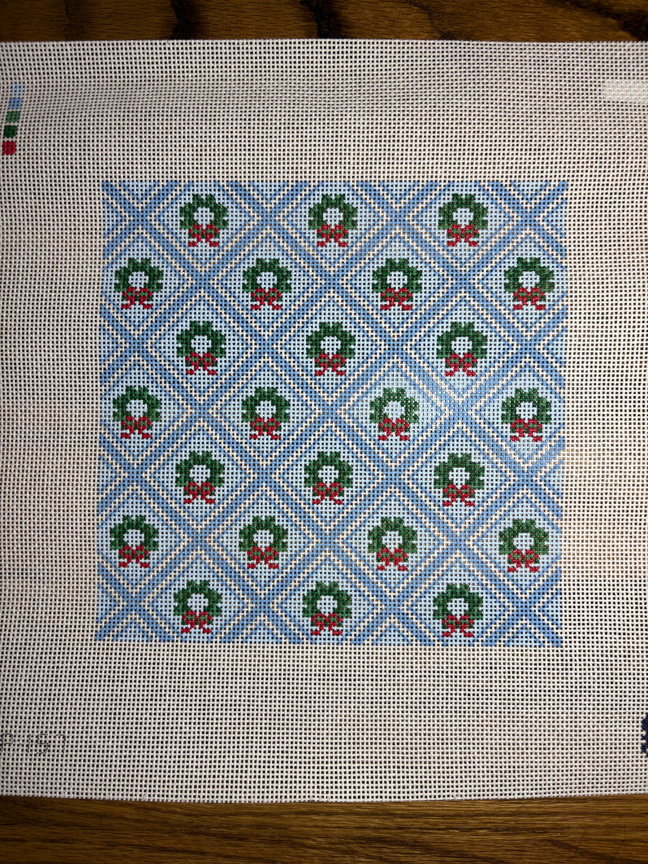 GP157 Wreath Trellis Square