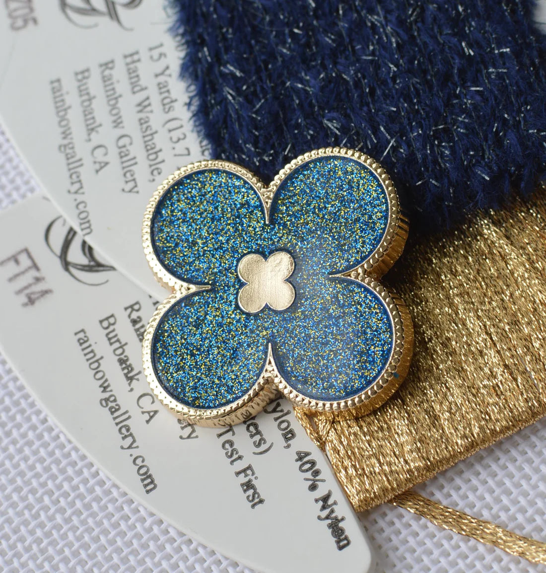 Lapis Lazuli Glitter Clover Needleminder- MKT