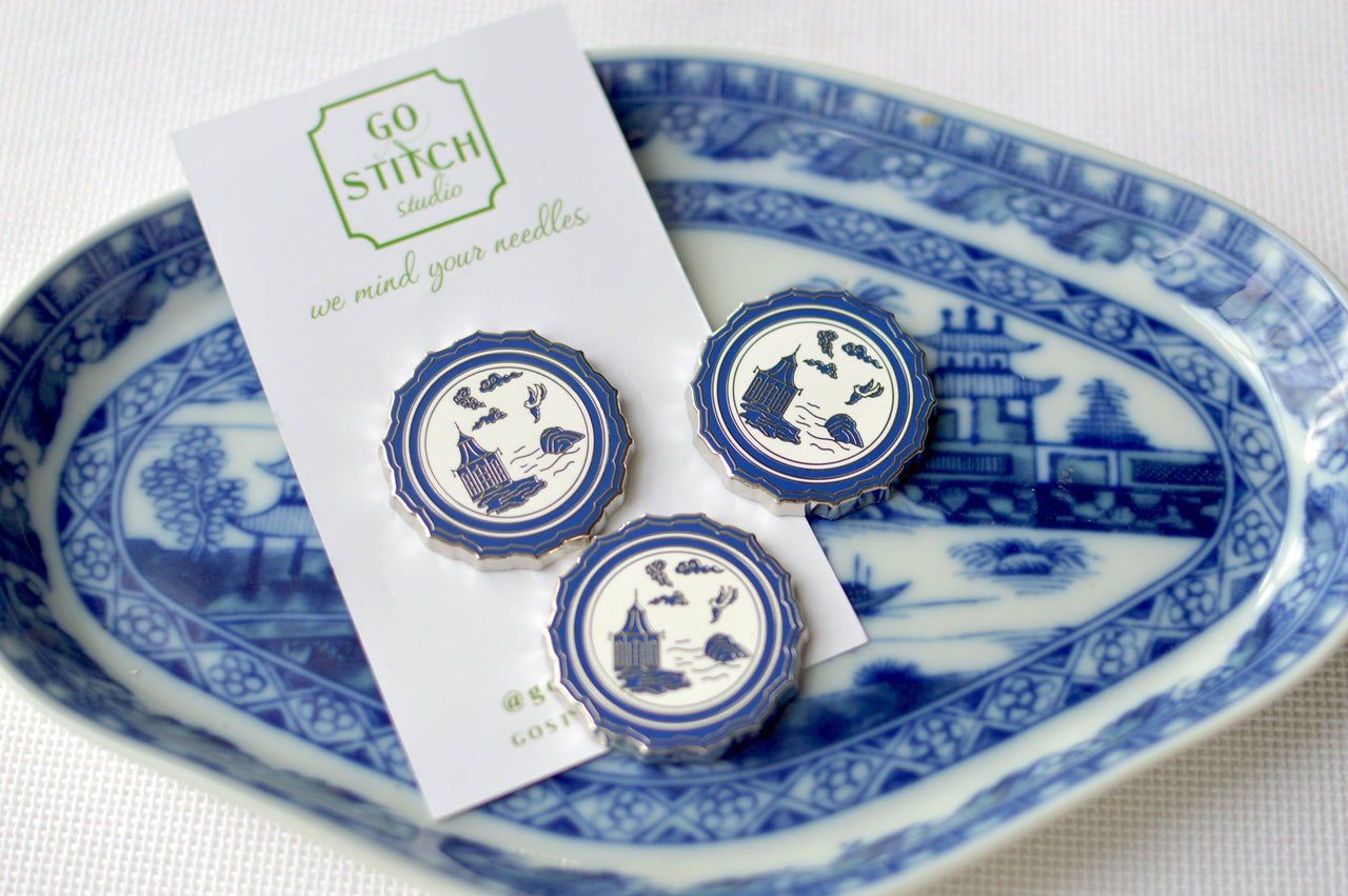 Blue Canton Plate Needleminder
