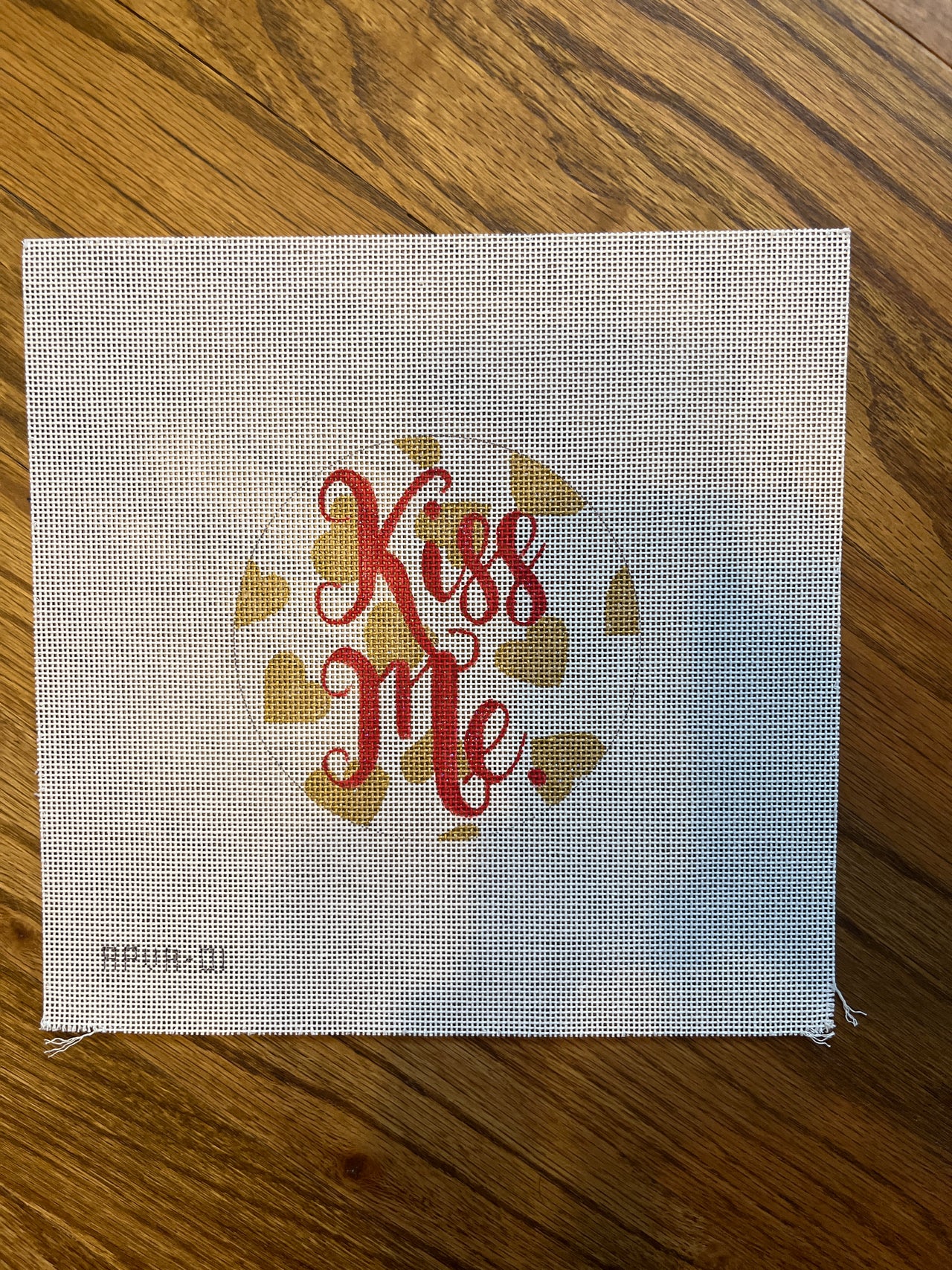 APVA01 Kiss Me.