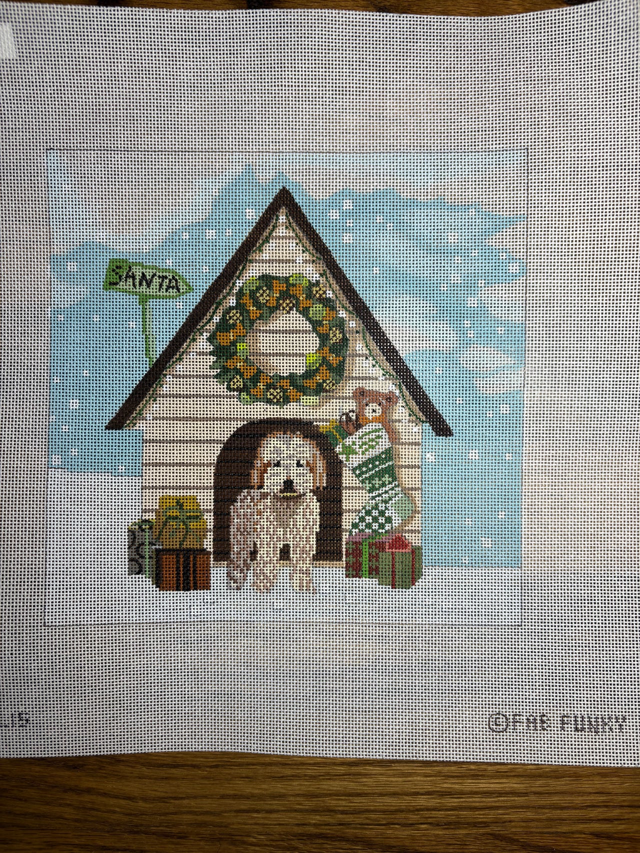 FF-PL 15 Christmas Doghouse