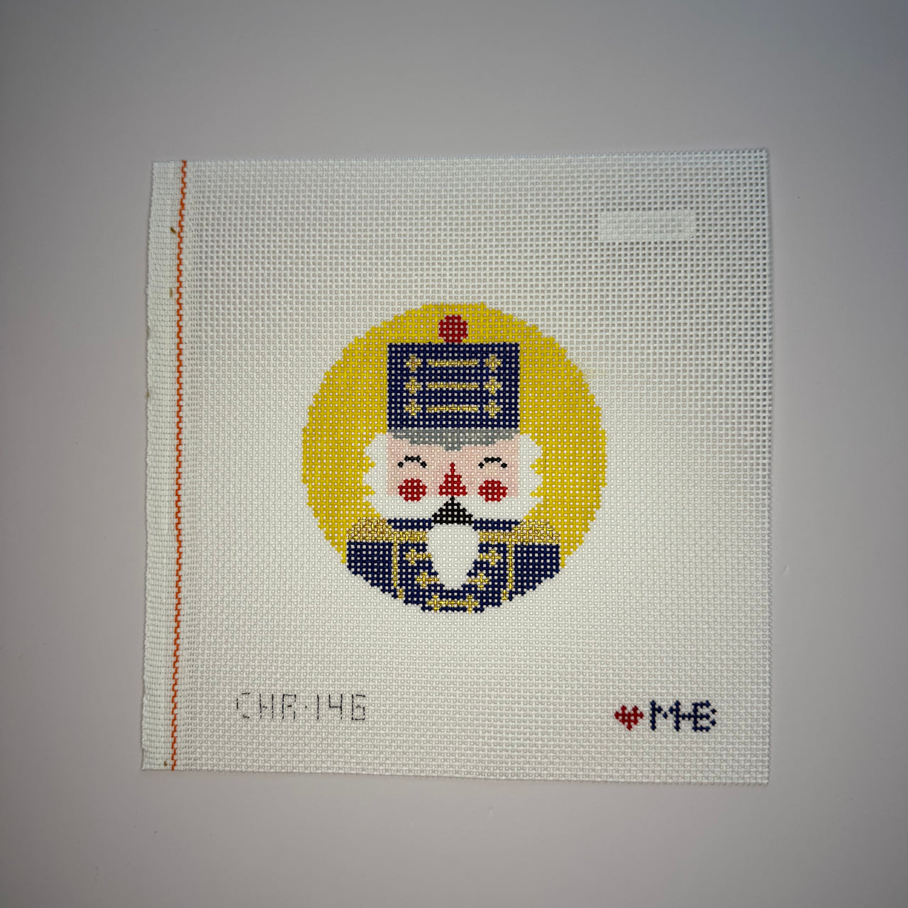 CHR-146 Nutcracker Horatio Round