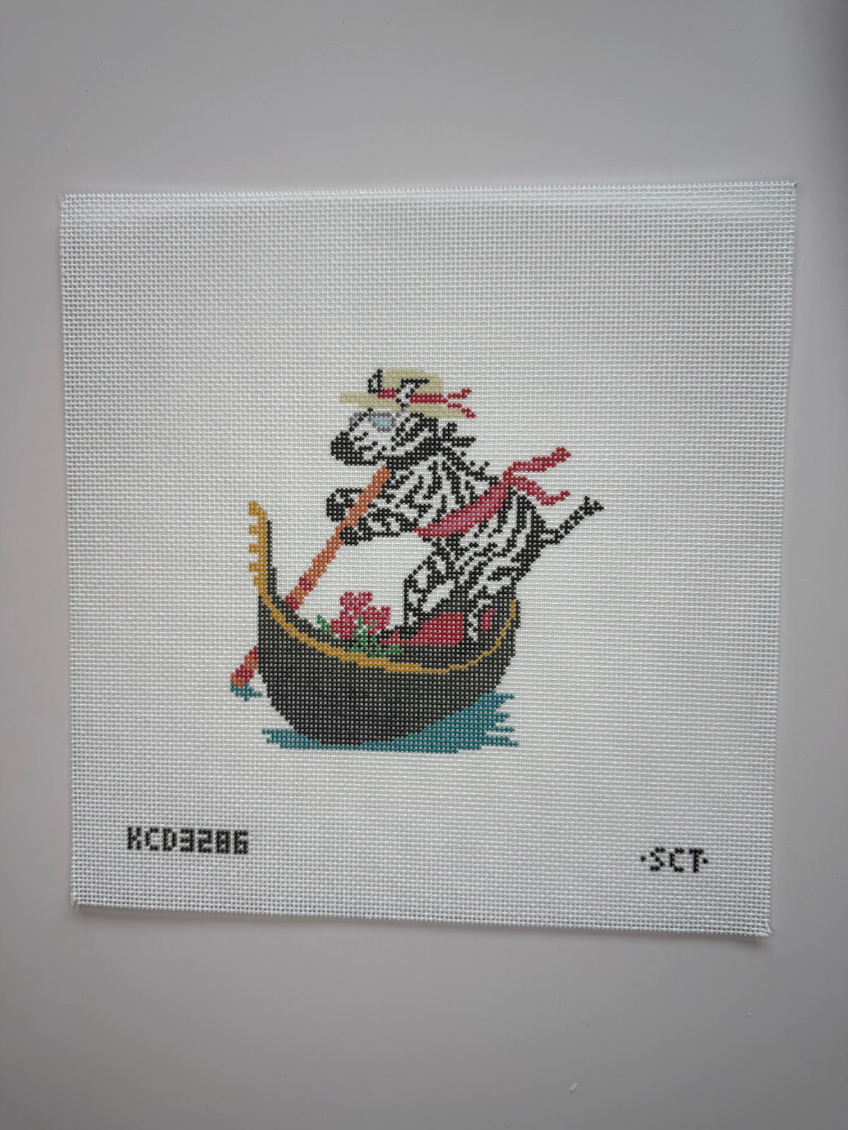 KCD3286 Dolce Vita Wooden Boat Club Zebra Gondolier - MKT